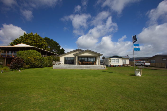 Mackas Bach Whitianga